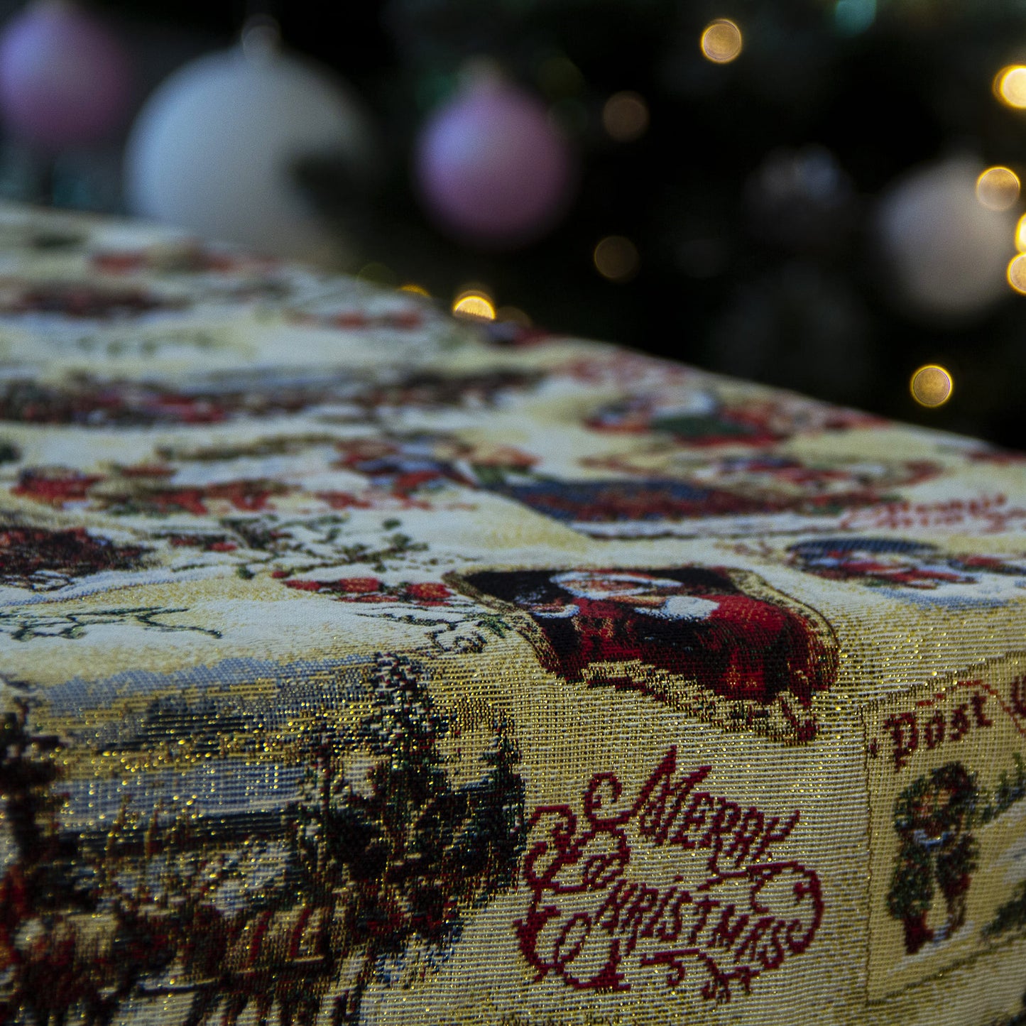 Gold Christmas table cloth, Tapestry fabric tablecloths for Christmas with Golden threads, custom Christmas table covers with Santa and Old Pattern