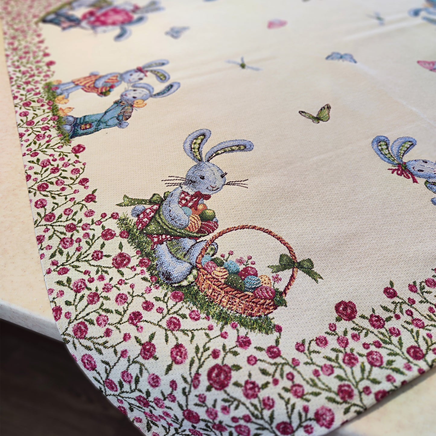 Table Topper Easter Cloth Napkins, Small Decorative Tapestry Tablecloth Toppers Napkins with Easter Bunny