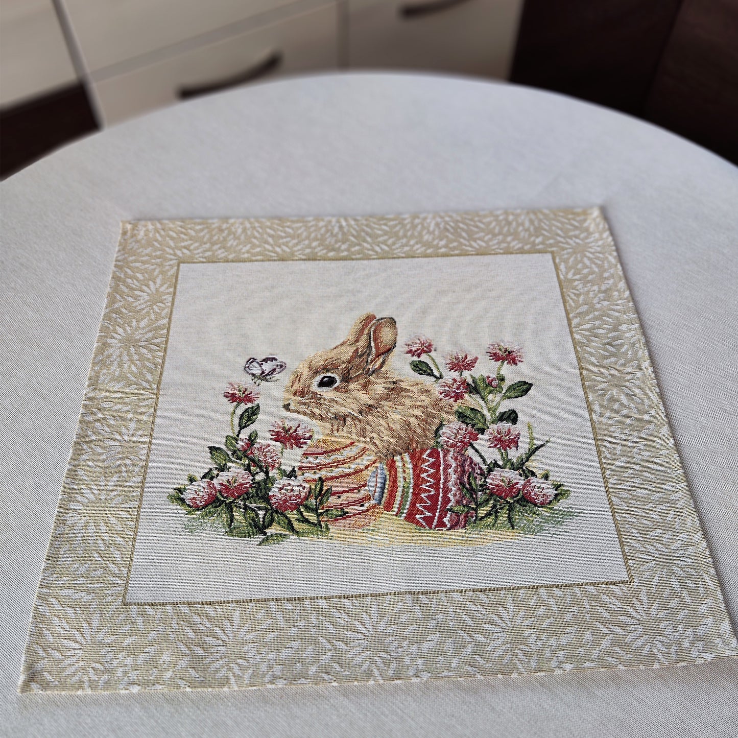 Easter Table Topper Cloth Napkins, Small Decorative Tapestry Table Toppers Napkins with Easter Bunny