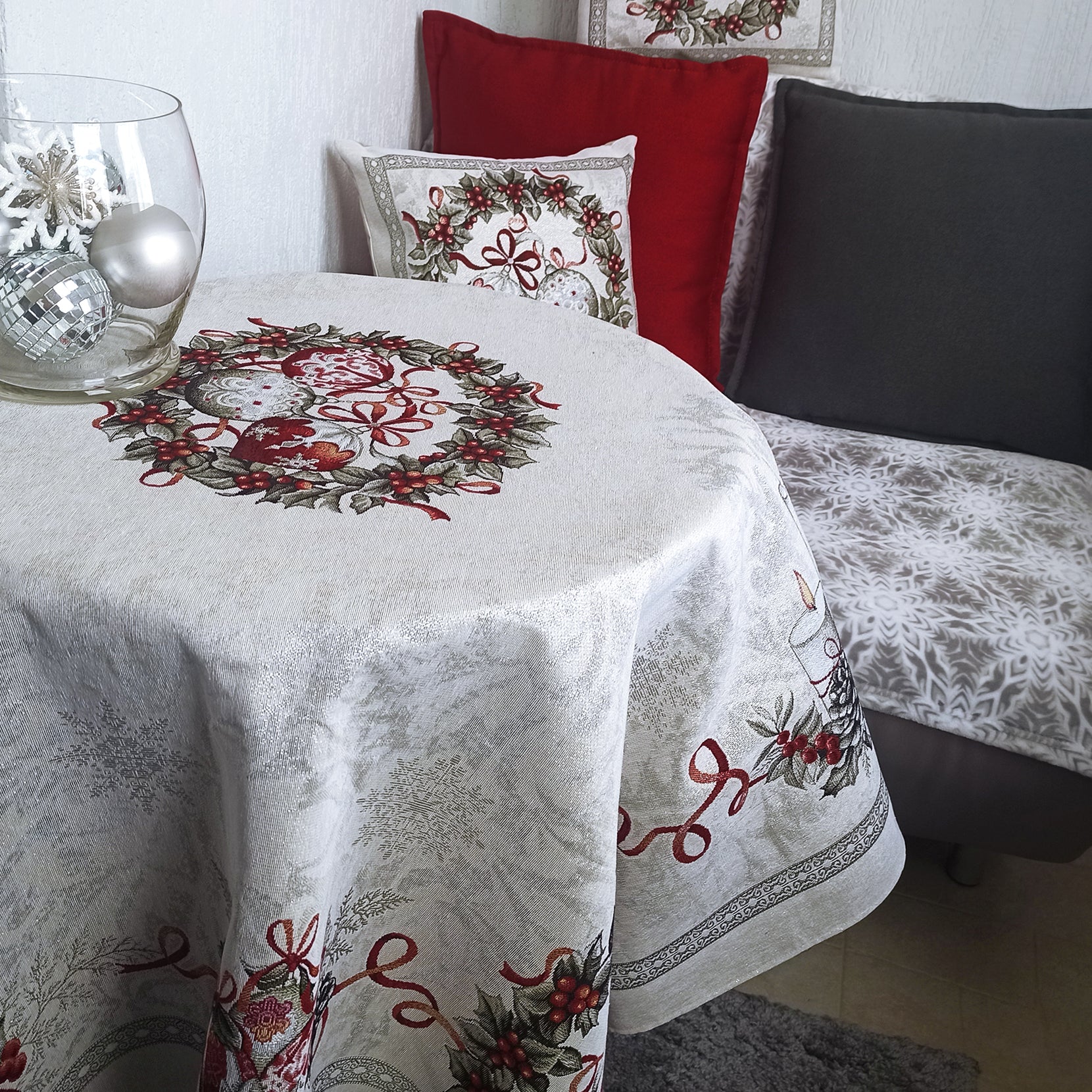 Christmas Tablecloth Fabric Holiday Craft Custom X-mas tablecloth for Square Rectangle Table