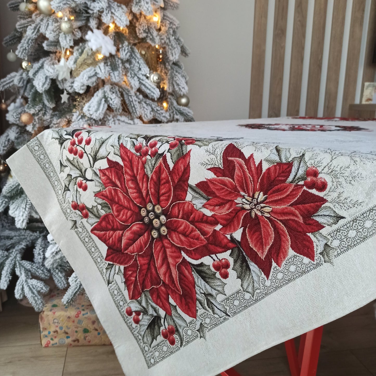 Christmas Tablecloth Fabric Holiday Craft Custom X-mas tablecloth for Square Rectangle Table