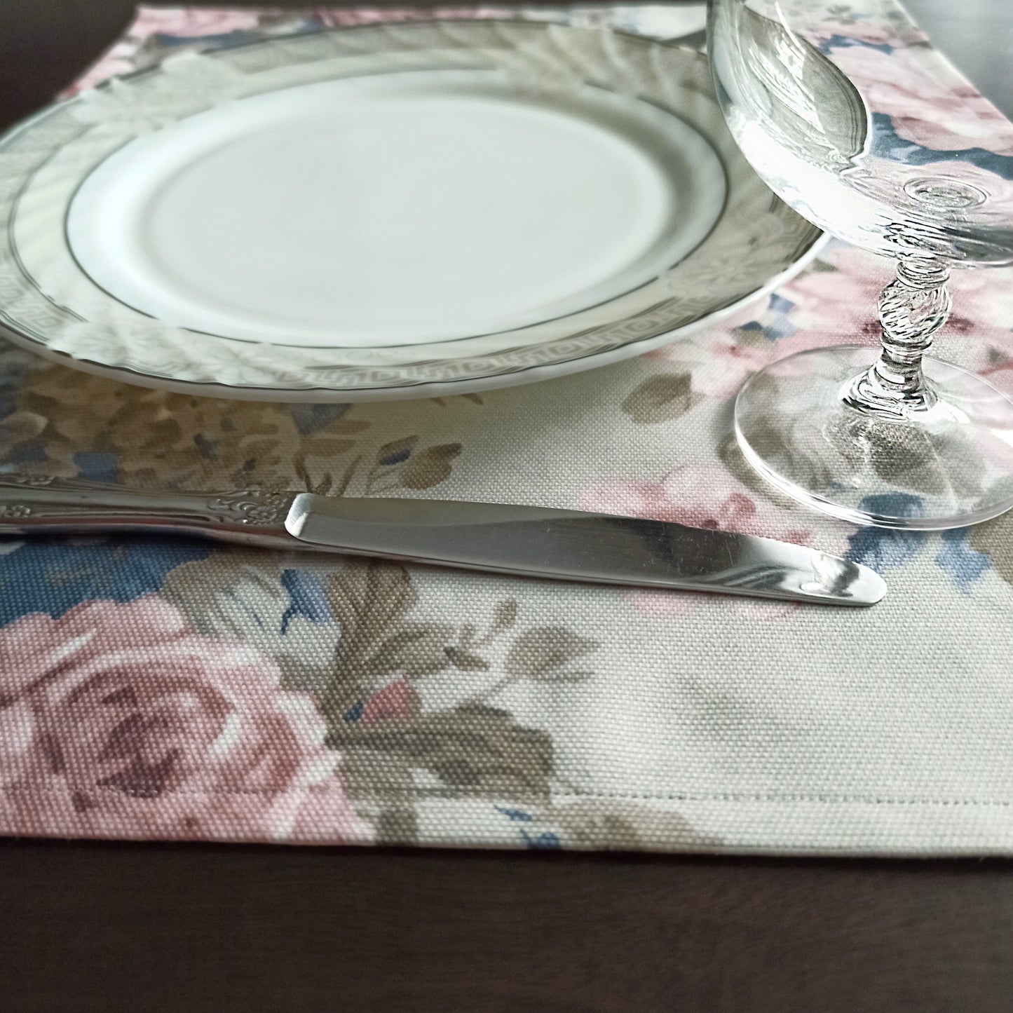 Table Runner Decorative Waterproof Rectangular Floral in French style