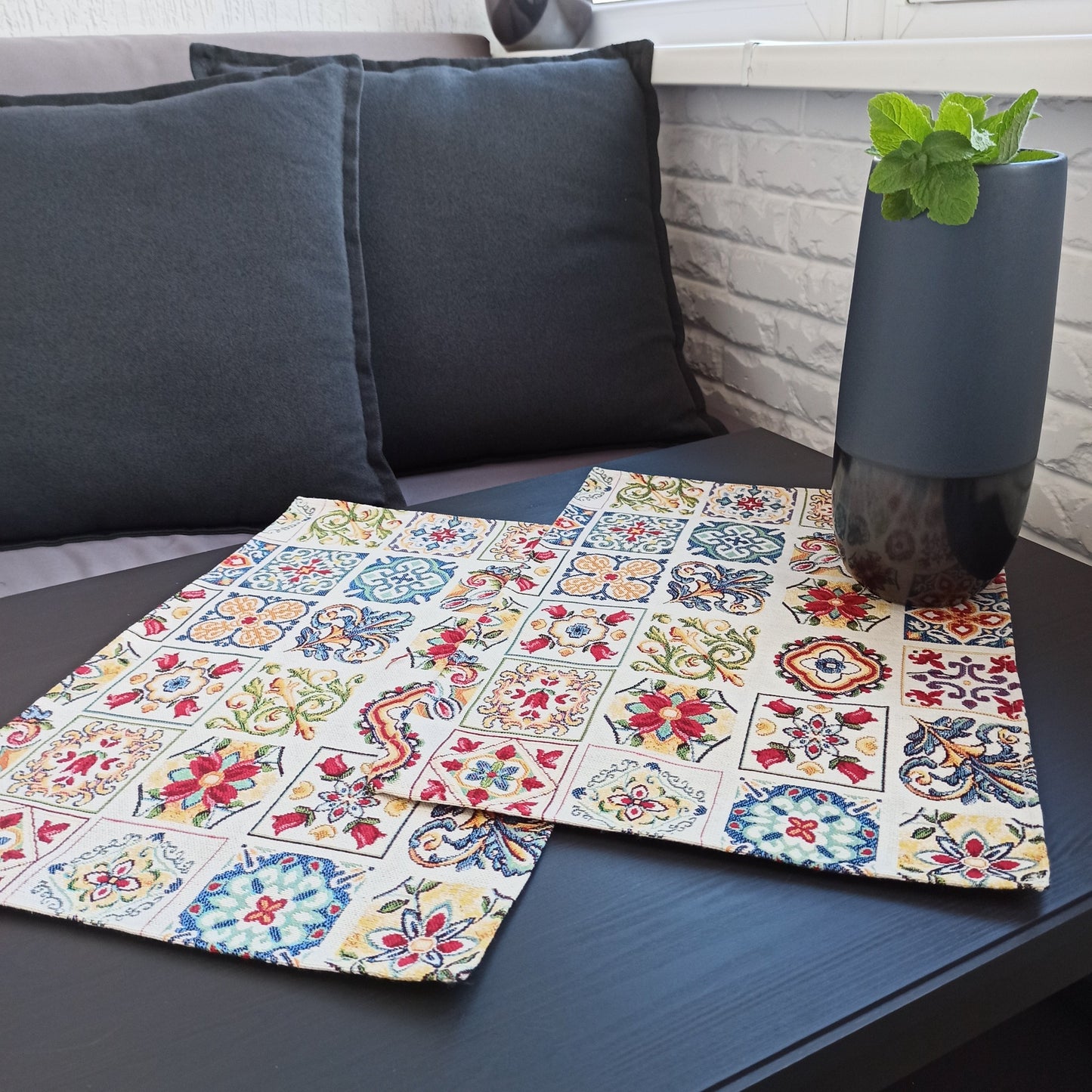 Table Placemats Floral Fabric Modern Custom Spanish Tiles mats Azulejo Tapestry Table linen (set of 2) 13in X 17in (34cm X 44cm)