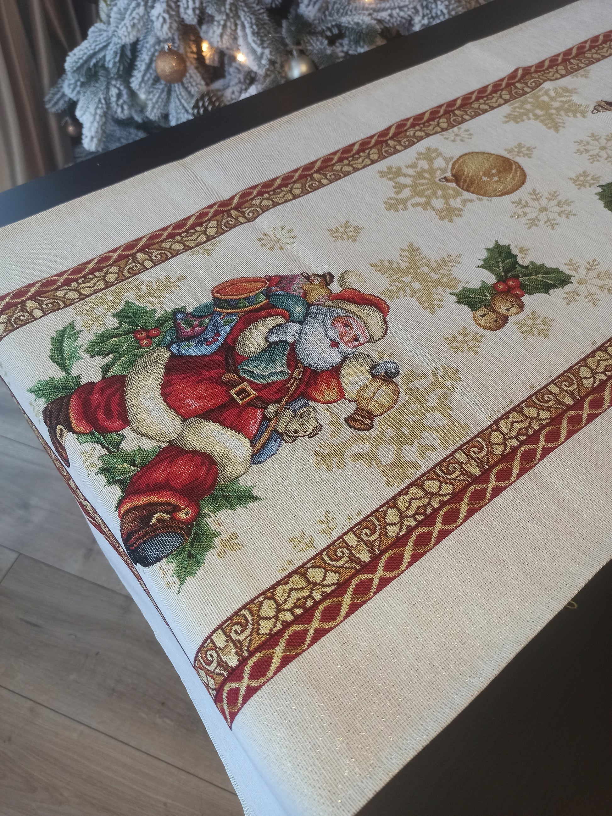 Christmas Table Runners Golden Lurex Fabric Tapestry Rectangular Santa Old Pattern