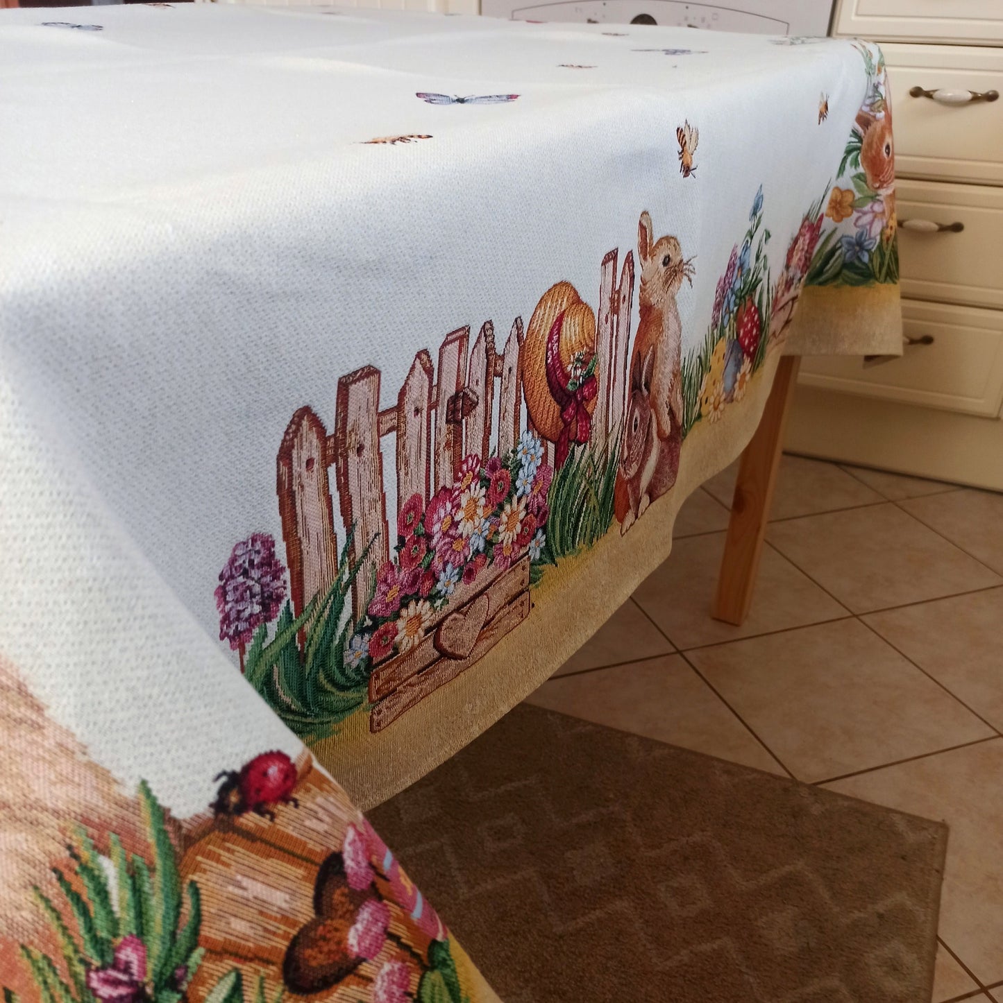 Easter Tablecloth Funny Cute Bunny Table Linen for Square or Rectangle Table