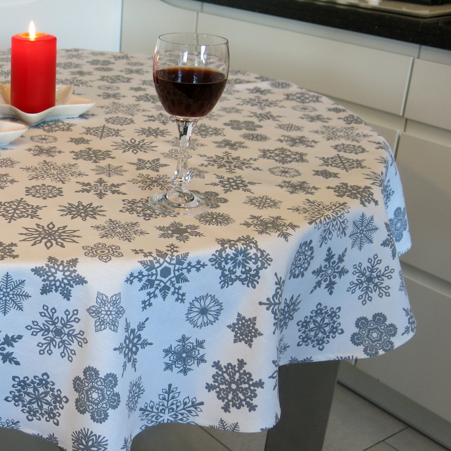 Round Christmas Tablecloth White Gray Waterproof Fabric Dirt resistant Table Cover