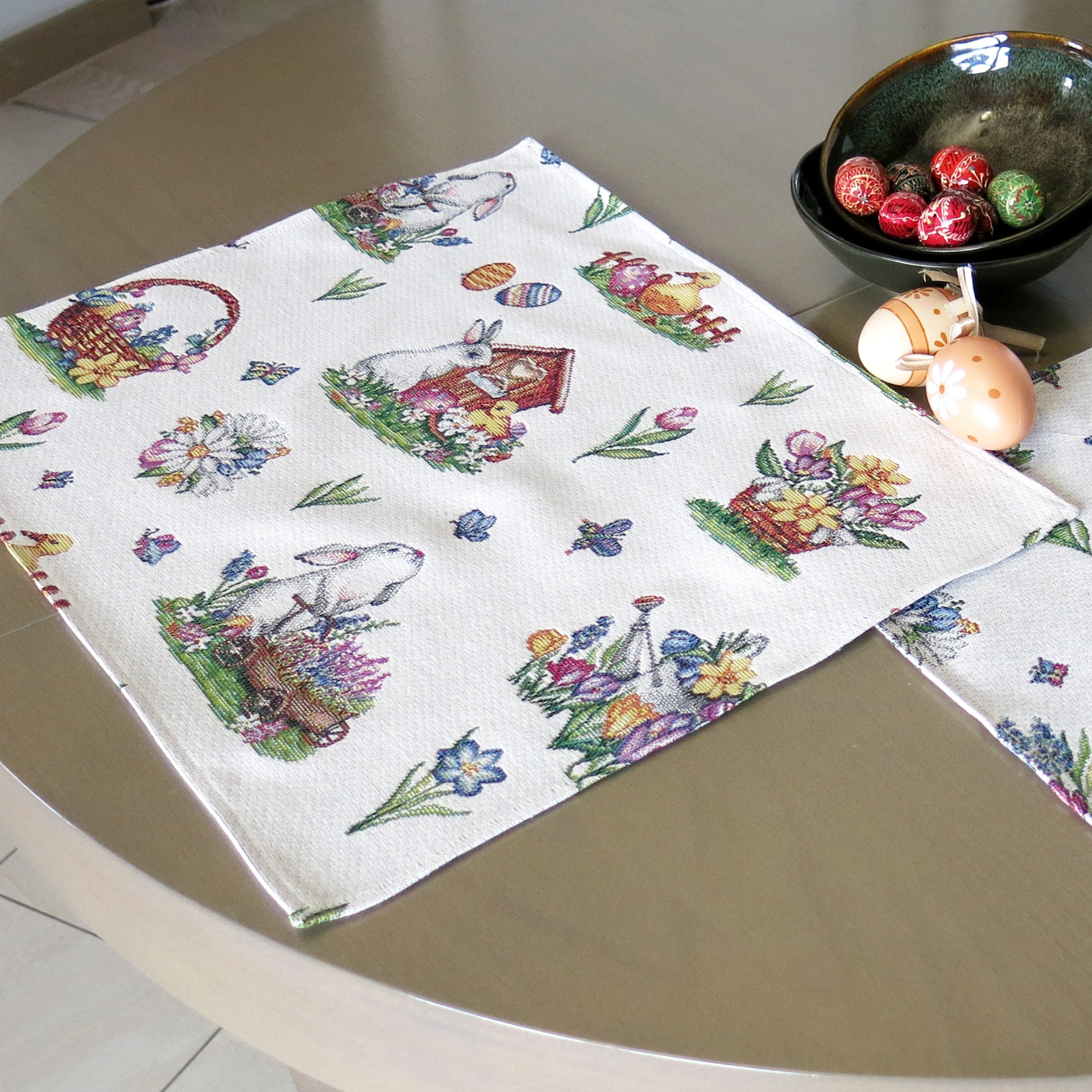 Placemats set Custom for Easter with Eggs Bunny Floral Rectangular Tapestry Fabric (set of 2) Size:13in X 17in (34cm X 44cm)