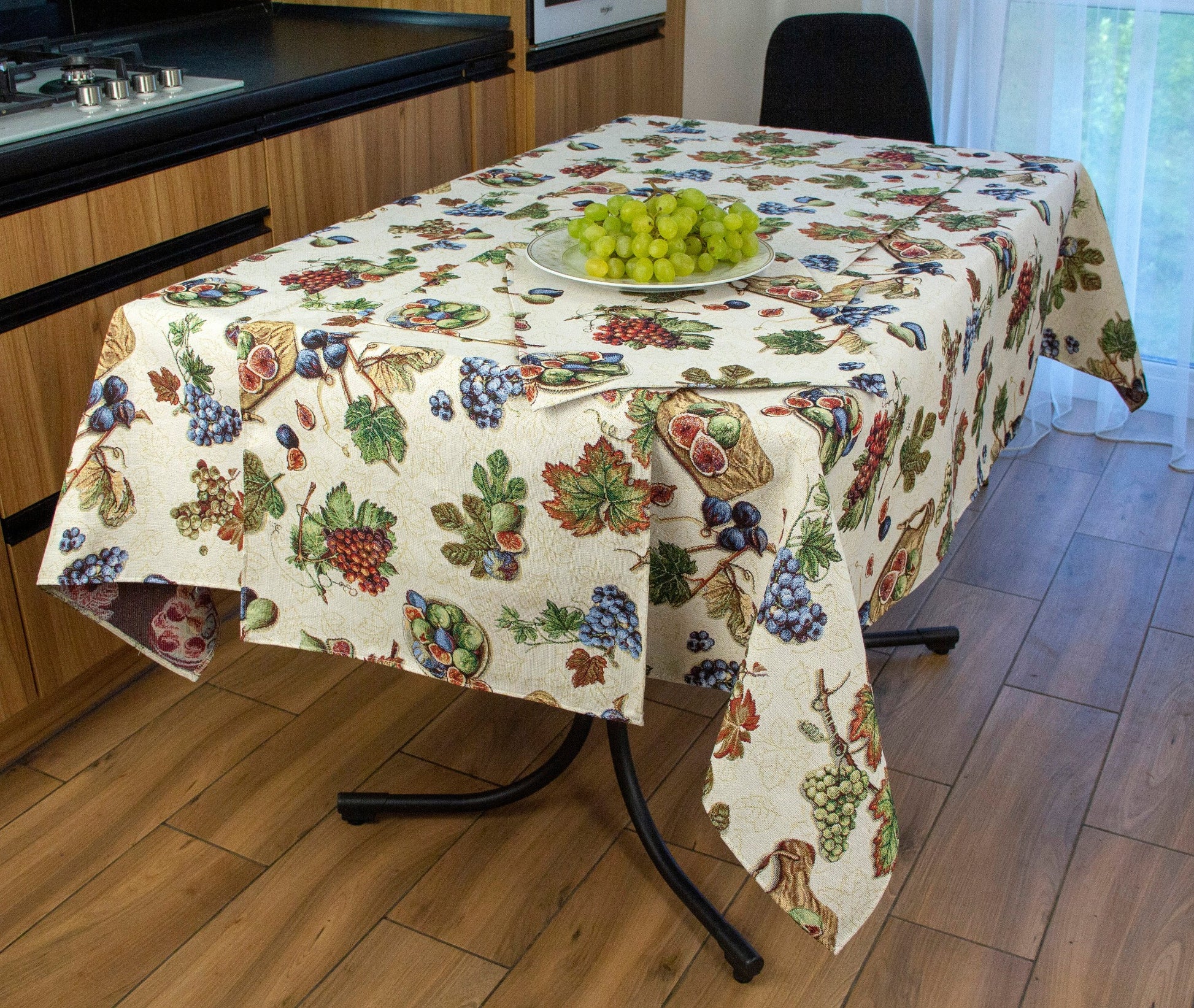 Fabric Custom Tablecloth Rectangular Floral Tapestry Table linen with Grape Figs Fruits