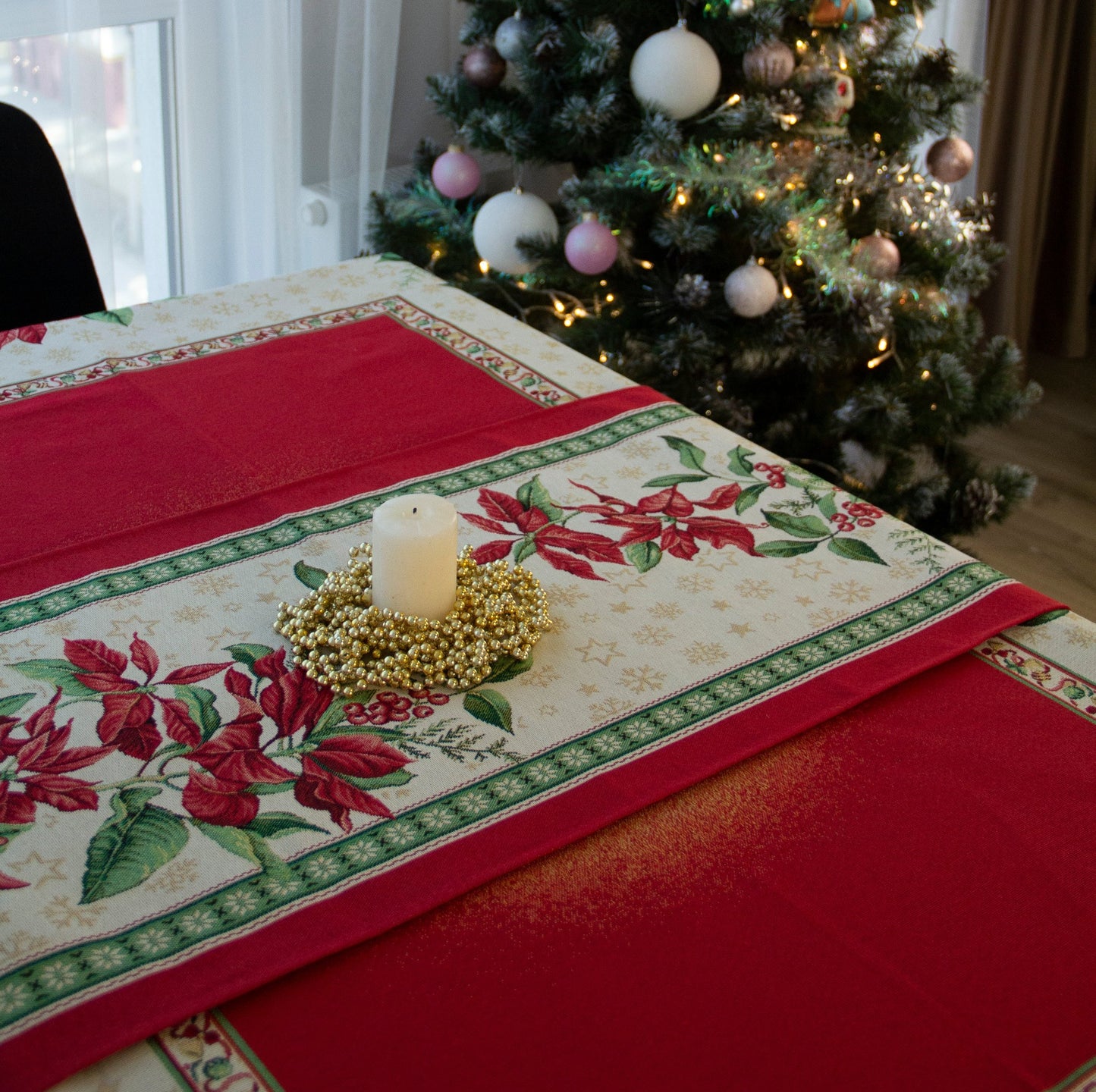 Table Runners Christmas Red Tapestry Fabric Rectangular with Poinsettia Holiday